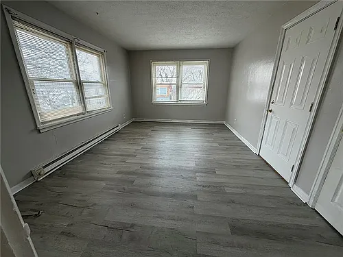 245 Valleyview Dr #4 Photo 1