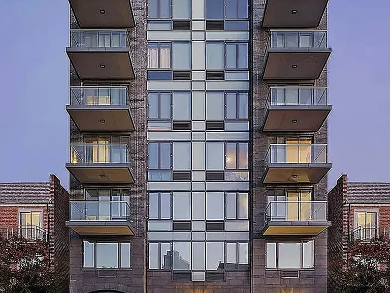 25-19 27th St #5C — Photo 1