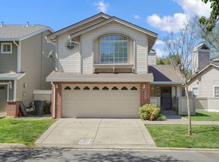 4027 Eastwood Village Ln, Carmichael, CA 95608