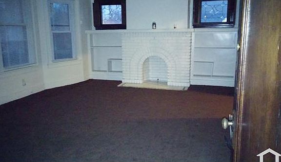 2nd image of 3705 E 153rd St