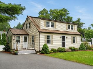 4 Oliver St, Tewksbury, MA 01876
