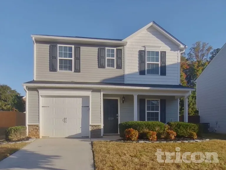 2729 Stonefield Crossing Dr — Photo 2