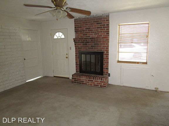 3rd image of 1423 N Grandview Ave