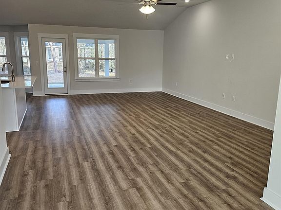 2nd image of 1644 Colony Parke Dr