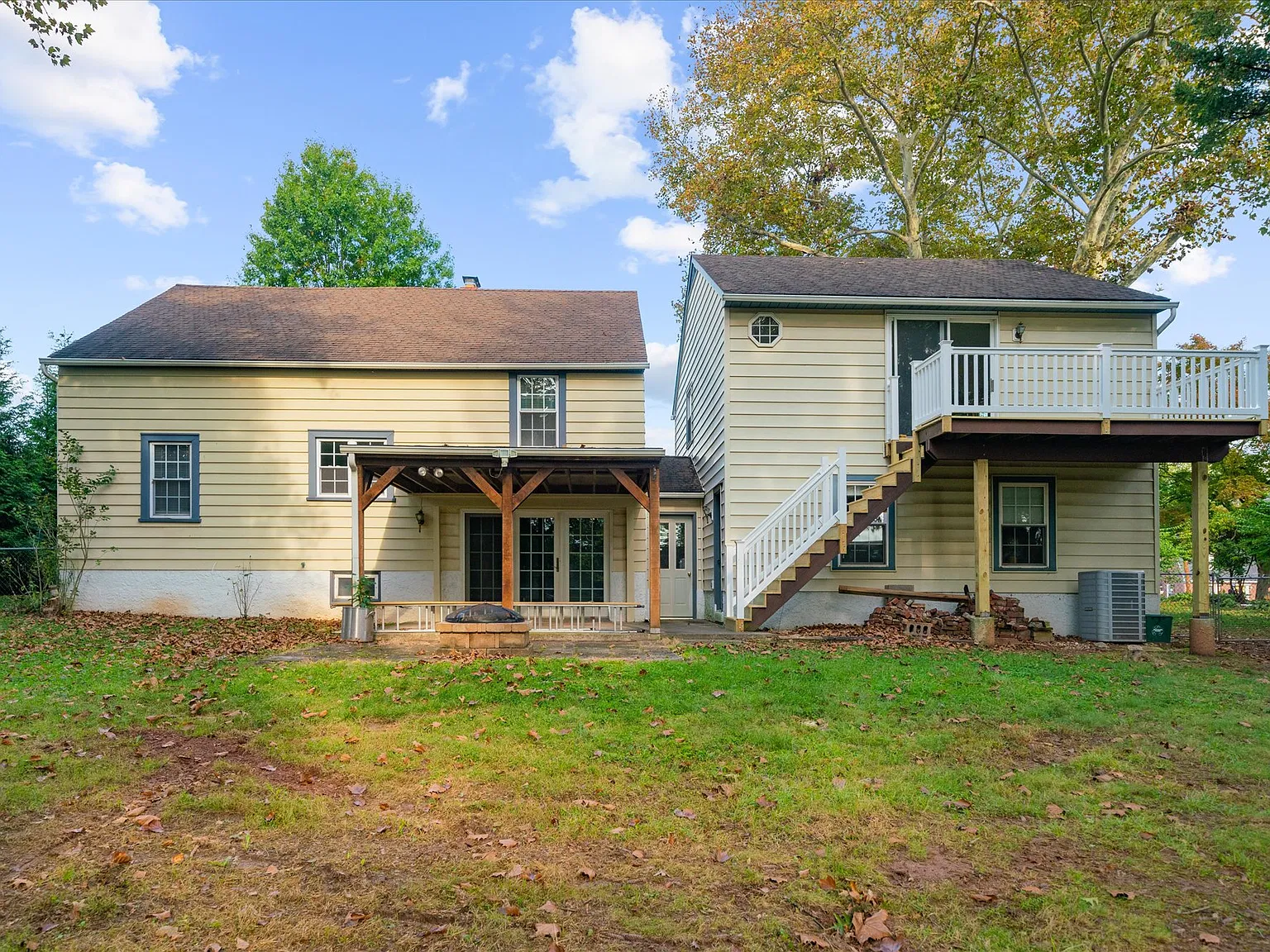 4 bed, 2502 sqft, $3,500 — Photo 3