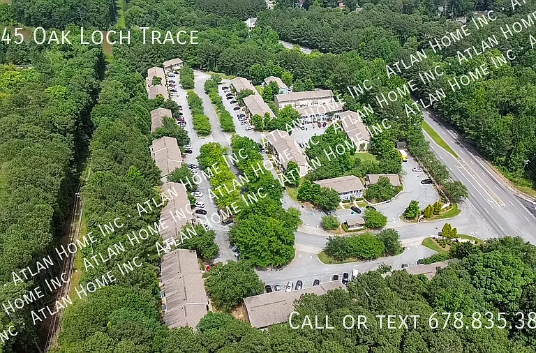 2045 Oak Loch Trce — Photo 3