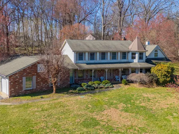 5905 Kim Ct, Mount Airy, MD 21771