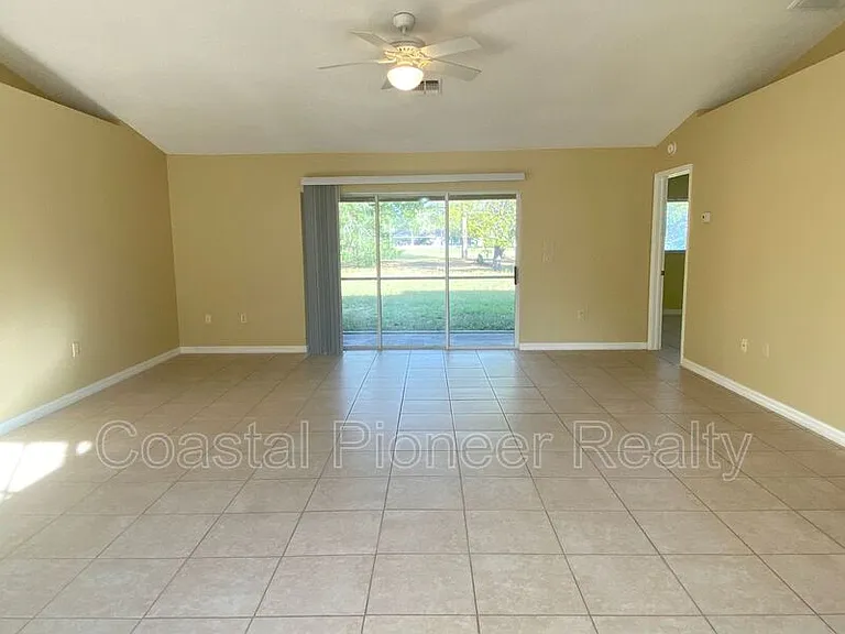 5156 Florentine Ct — Photo 6