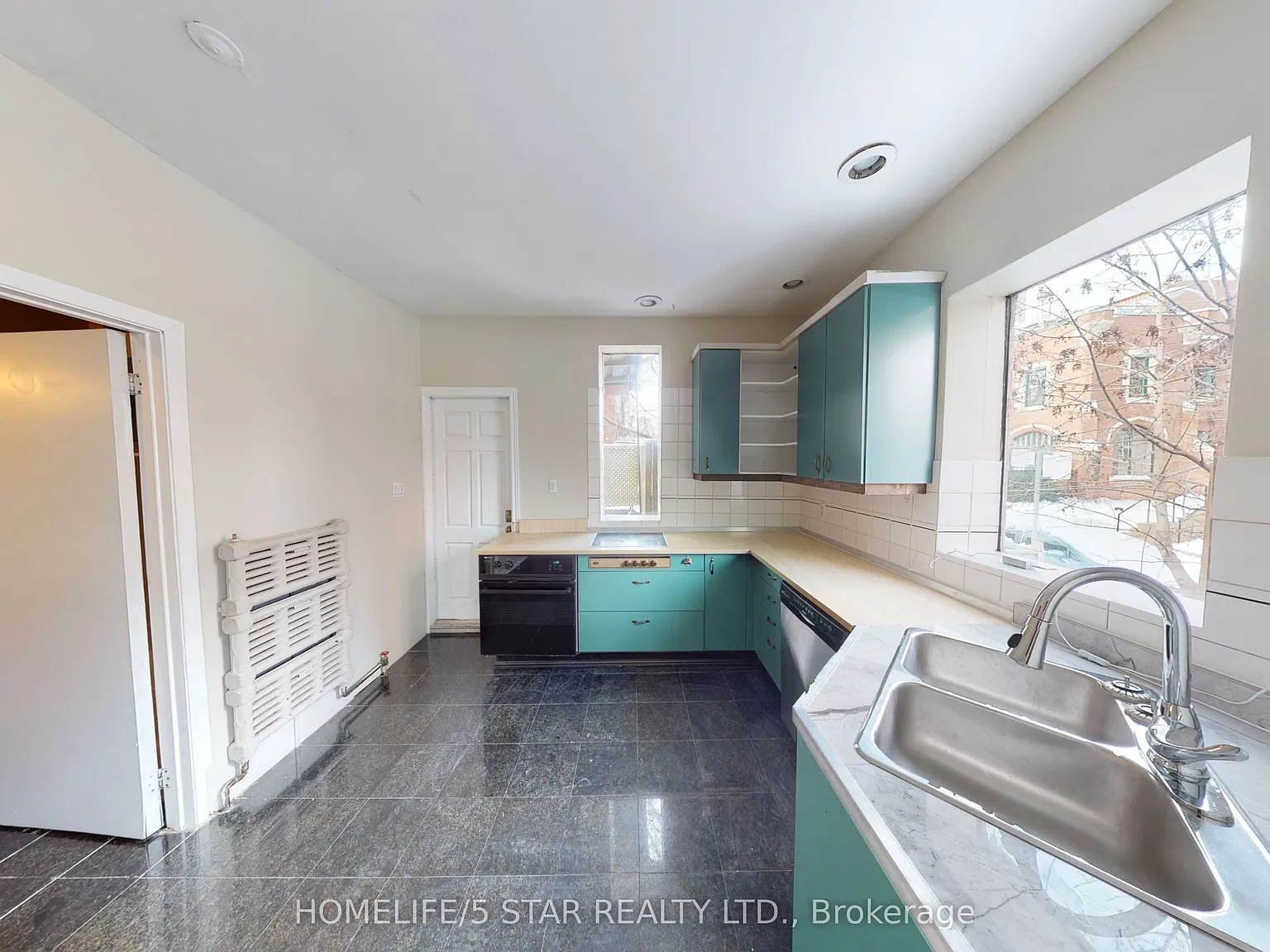 2 bed, $2,795 — Photo 1