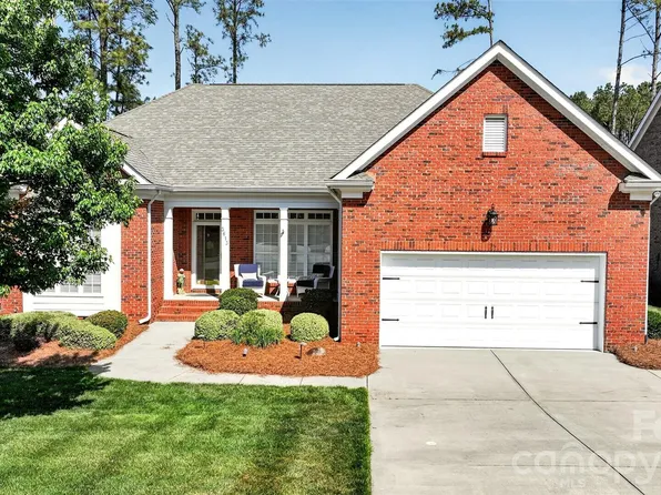 3613 Savannah Hills Dr, Matthews, NC 28105