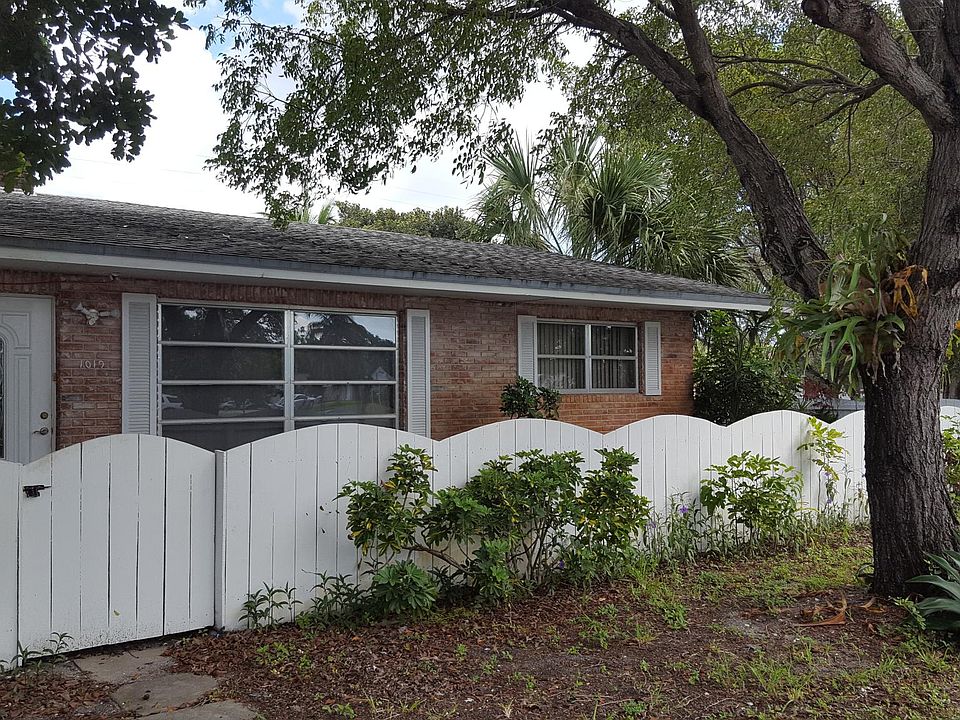 1st image of 1019 NE 9th St #1