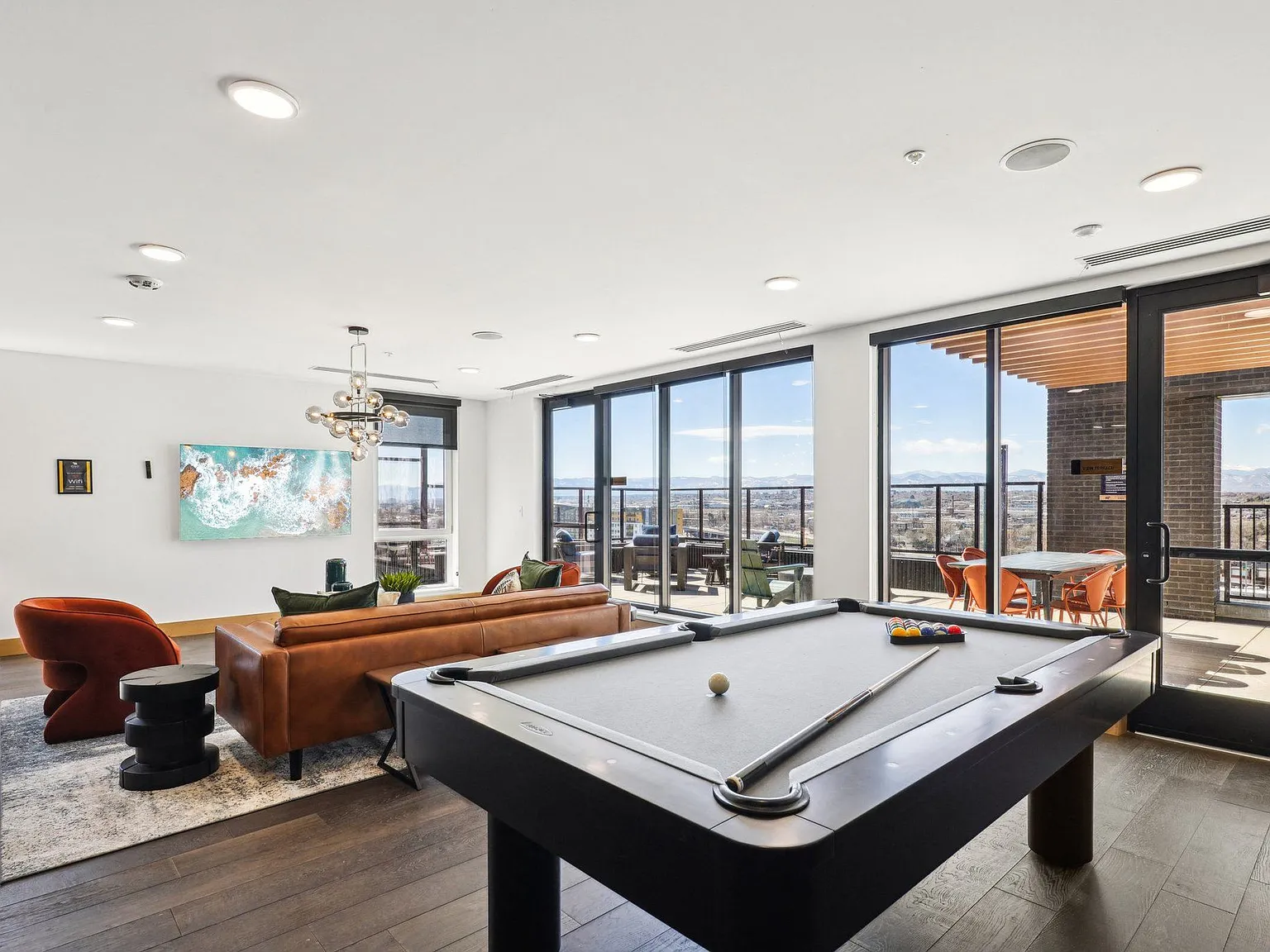 Oso Apartments — Photo 4