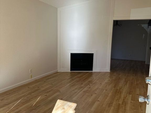 3rd image of 4919 Venuto Way #4917