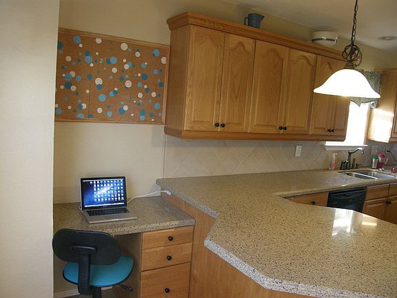 3rd image of 4407 Creekside Dr