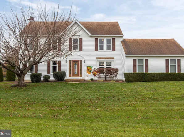 2 Pegasus Pl, Bear, DE 19701