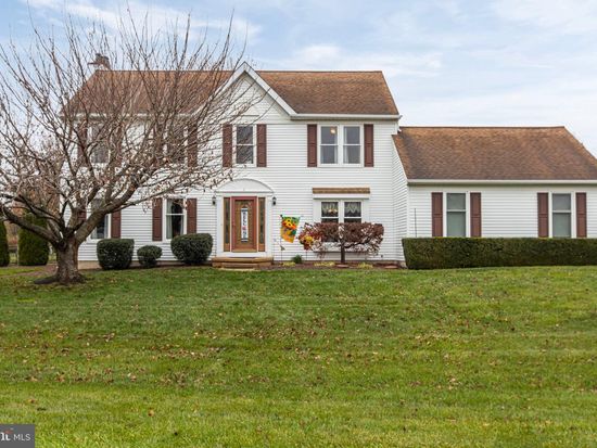 2 Pegasus Pl, Bear, DE 19701