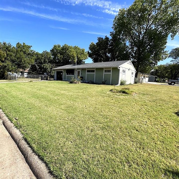 1st image of 1524 Pawnee Ave
