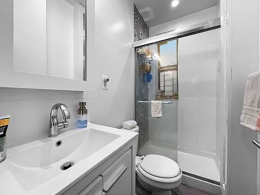 Rented by Skyward | media 9