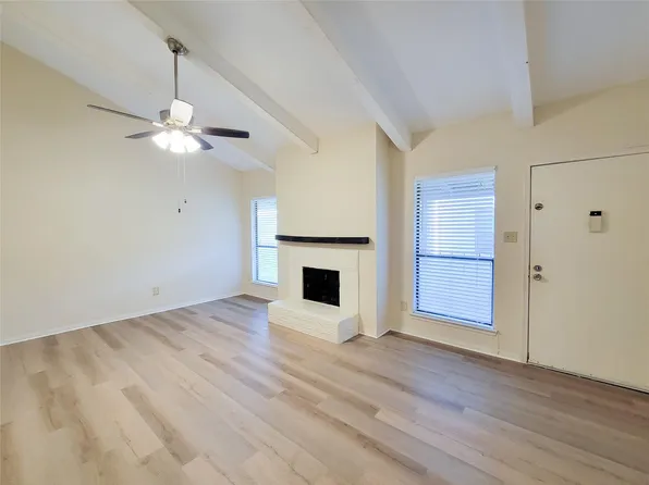 5711 Sugar Hill Dr APT 26, Houston, TX 77057