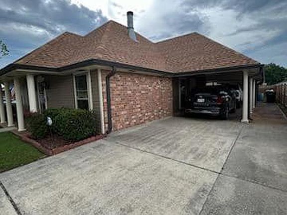2nd image of 207 Prevost Dr