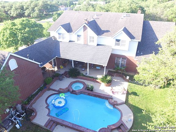 2nd image of 28409 Quadrille Ln
