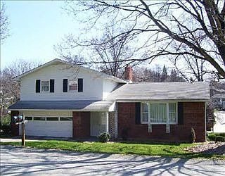 1st image of 809 Brookview Dr