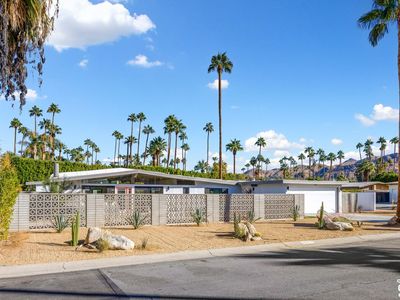 1570 S Calle De Maria, Palm Springs, CA, 92264
