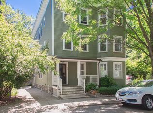 52 Lee St #2, Cambridge, MA 02139