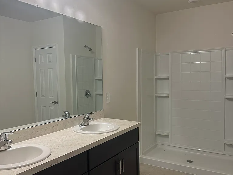 3202 74th St W — Photo 5