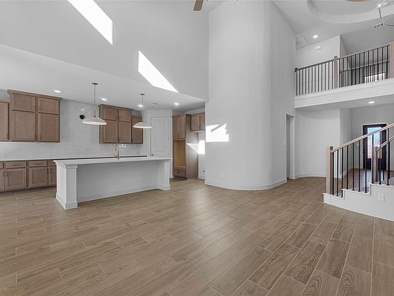 4th image of 5510 Bermuda Sands Dr