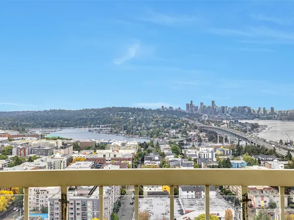 4540 8th Avenue NE #2401, Seattle, WA 98105