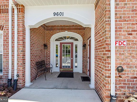 2nd image of 9601 Amberleigh Ln #9601D