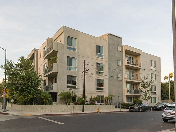 2nd image of 4644 Coldwater Canyon Ave #304
