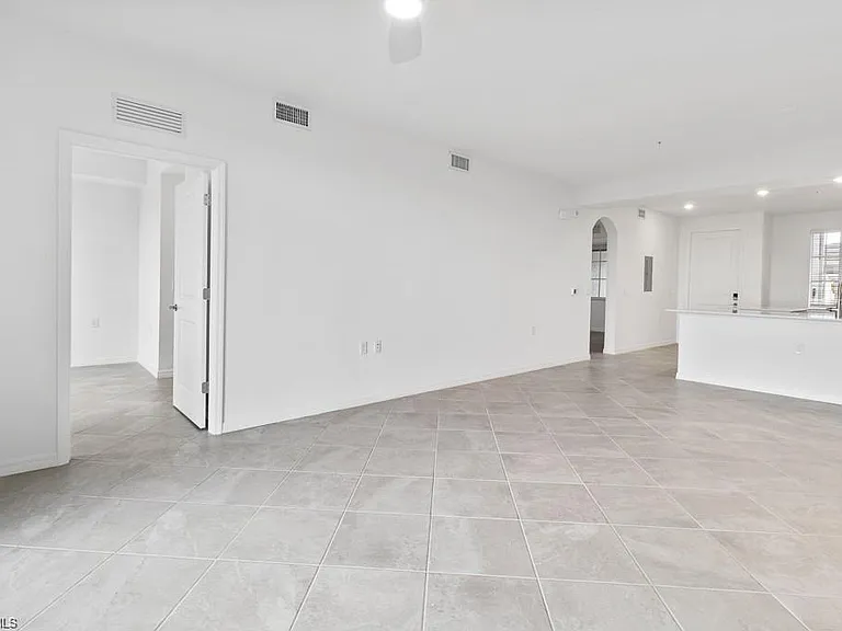 5651 Double Eagle Cir #4314 — Photo 8