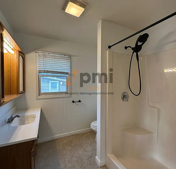 203 Locust St — Photo 8