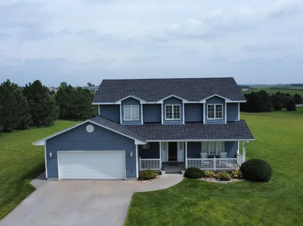 1365 W 102nd Street Pl, Kearney, NE 68845