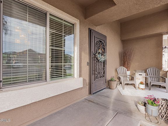 5th image of 1242 E MACAW Drive