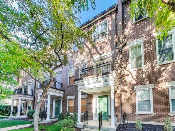 210 W Scott St APT I, Chicago, IL 60610