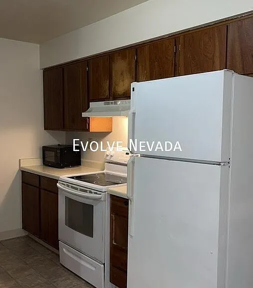 6675 Peppermint Dr — Photo 9