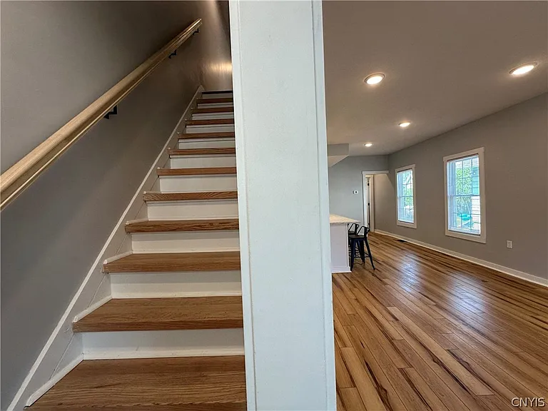 128 Caroline Ave — Photo 19