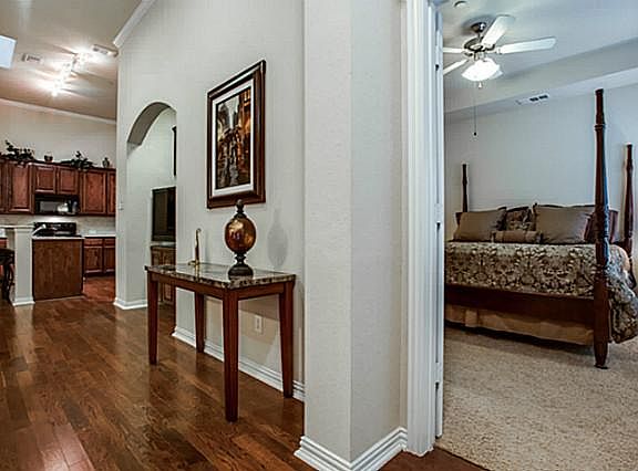 3rd image of 5714 Murray Farm Dr
