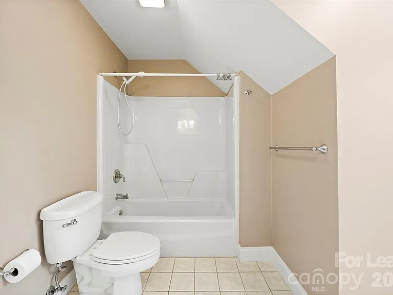 5639 White Store Rd — Photo 32