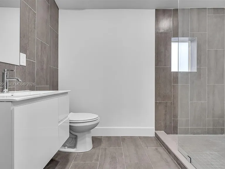 648 South Dr — Photo 7