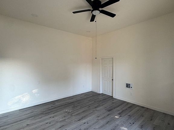 2nd image of 2602 Newton Ave Unit 1