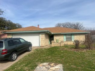7067 Willowview St, Fort Worth, TX 76133