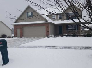 985 Saint Johns Chase, Grand Ledge, MI 48837