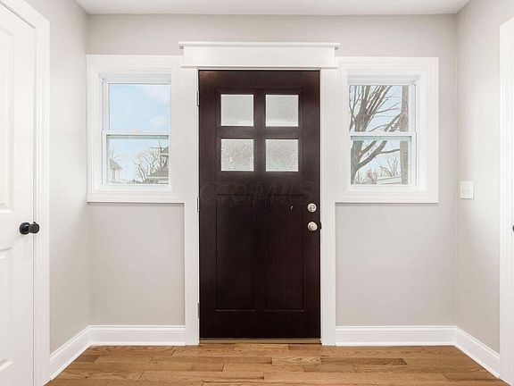 3rd image of 726 Reinhard Ave