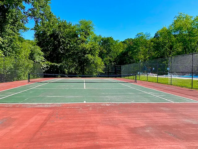 90 Washington Park Dr #10 — Photo 11