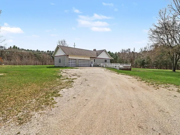 3479 W Hansen Rd, Ludington, MI 49431
