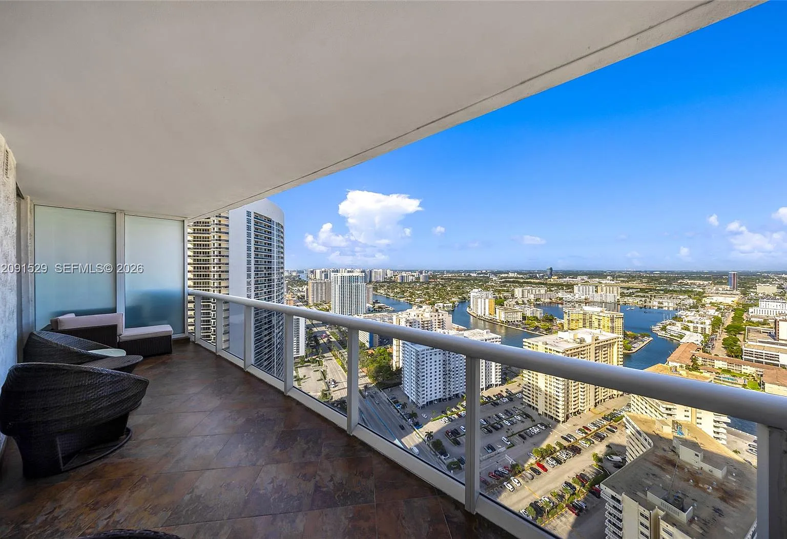 Beach Club Three Condo — Photo 3